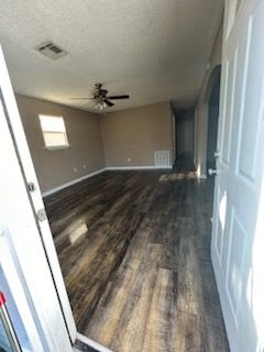 406 Courthouse Ln – photo 2