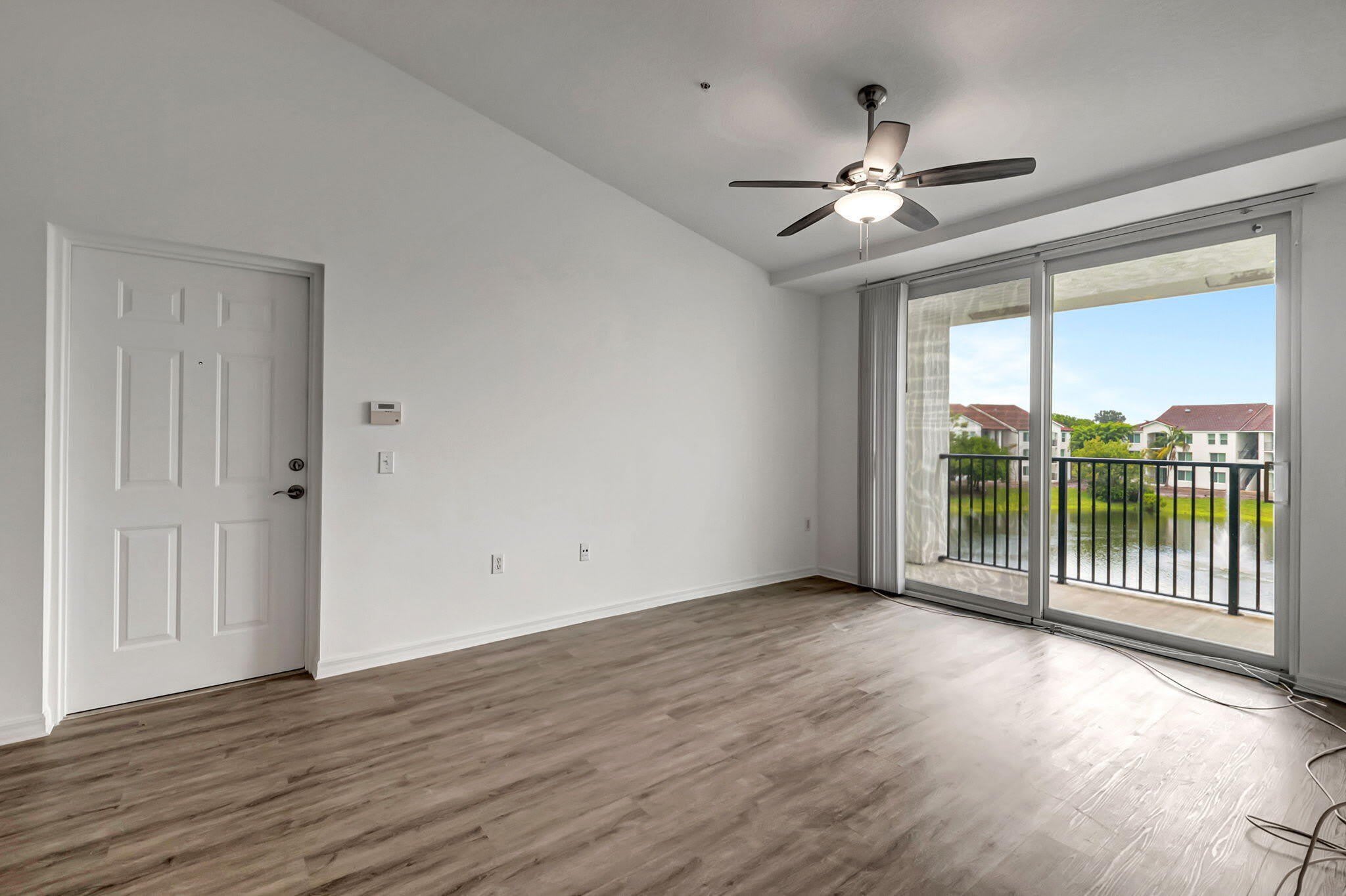 920 VILLA Circle – photo 5