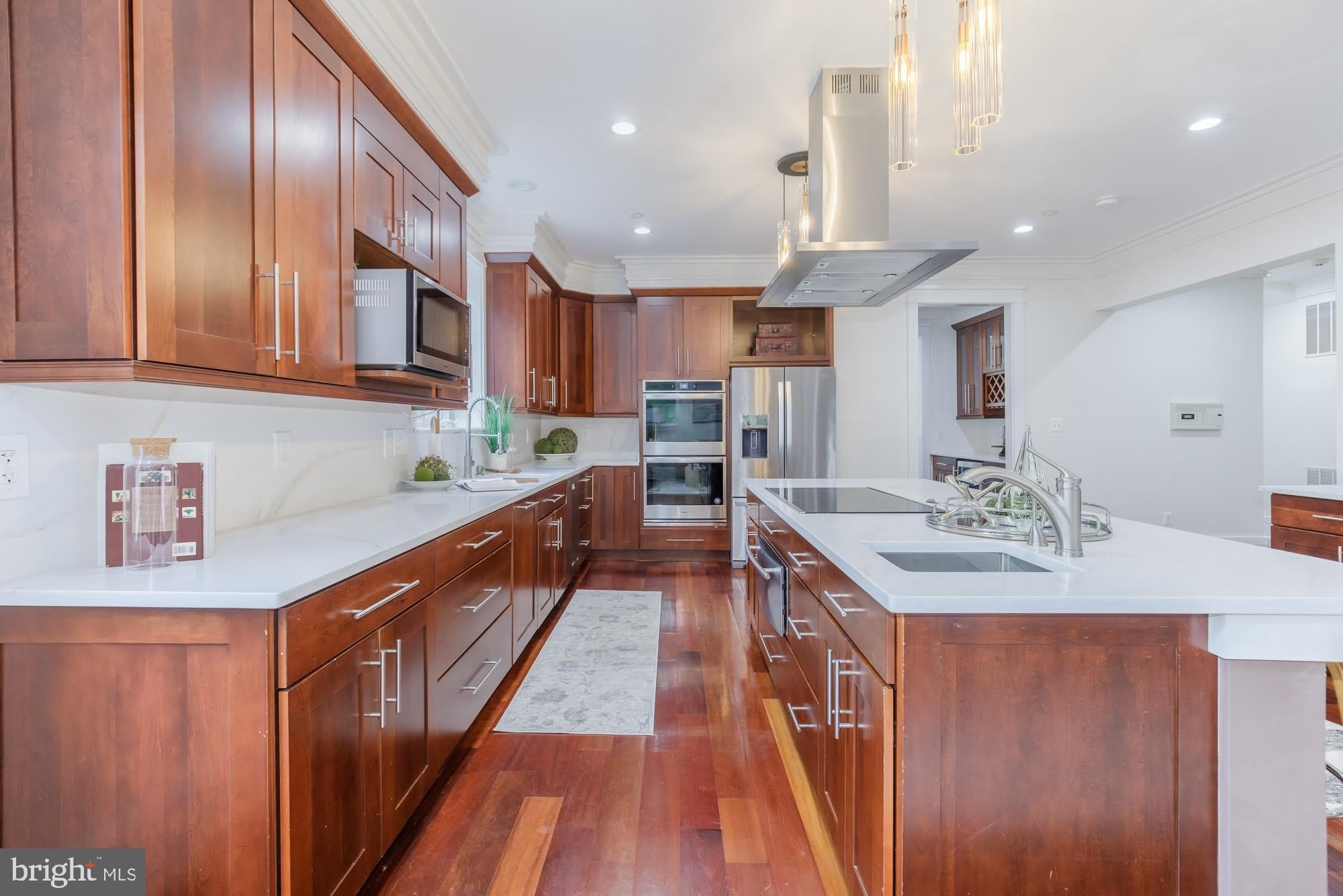 9715 SINGLETON Drive – photo 5
