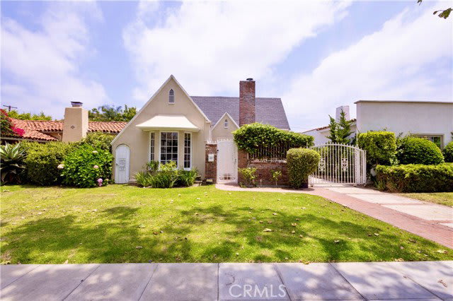 446 South La Peer Drive – photo 4