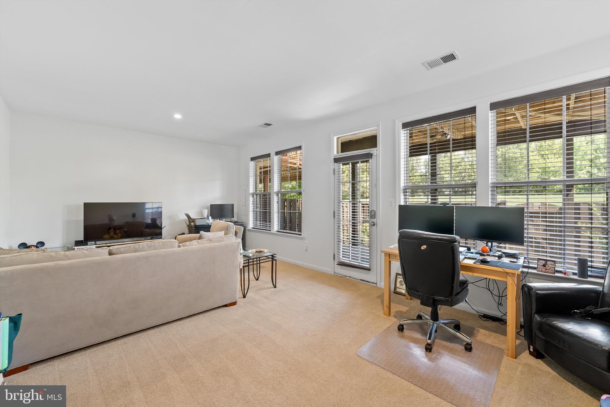 43122 SHADOW Terrace – photo 4