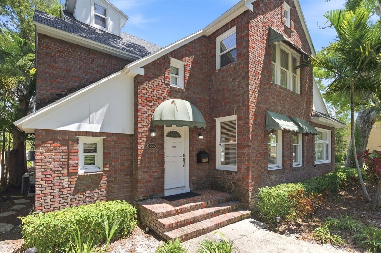 555 18TH Avenue NE – photo 2