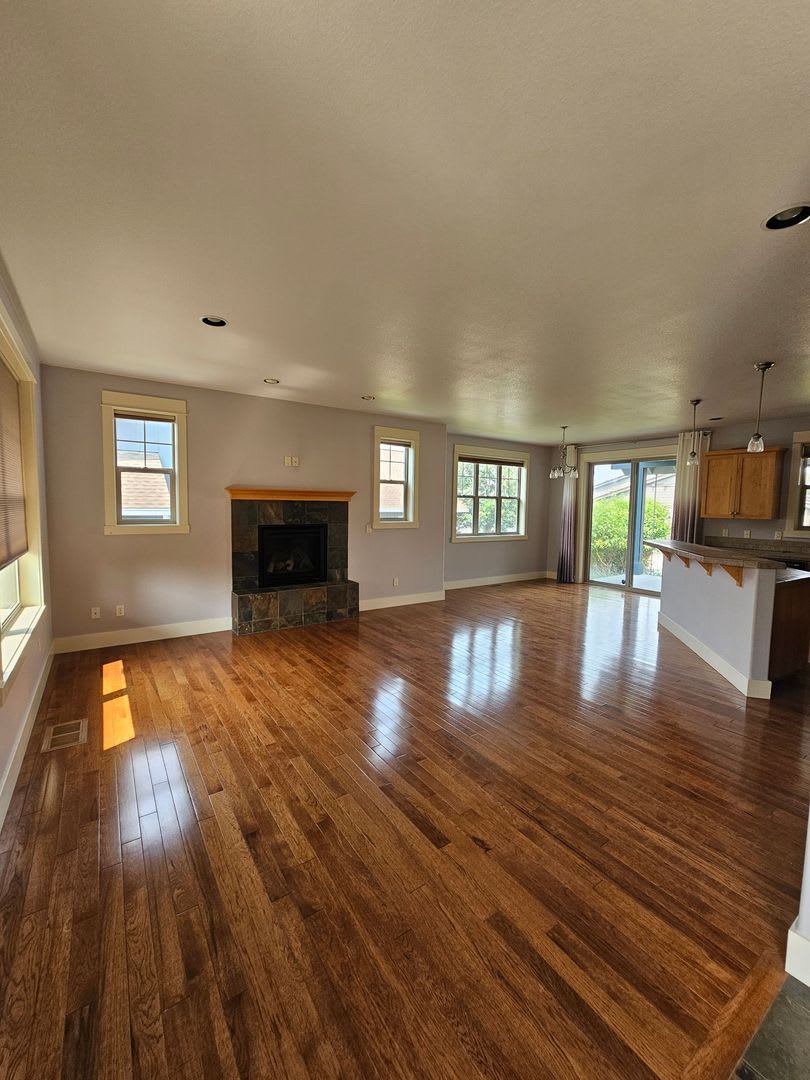 Yarrow Neighborhood Home with Central A/C, Landscaping Included! – photo 2