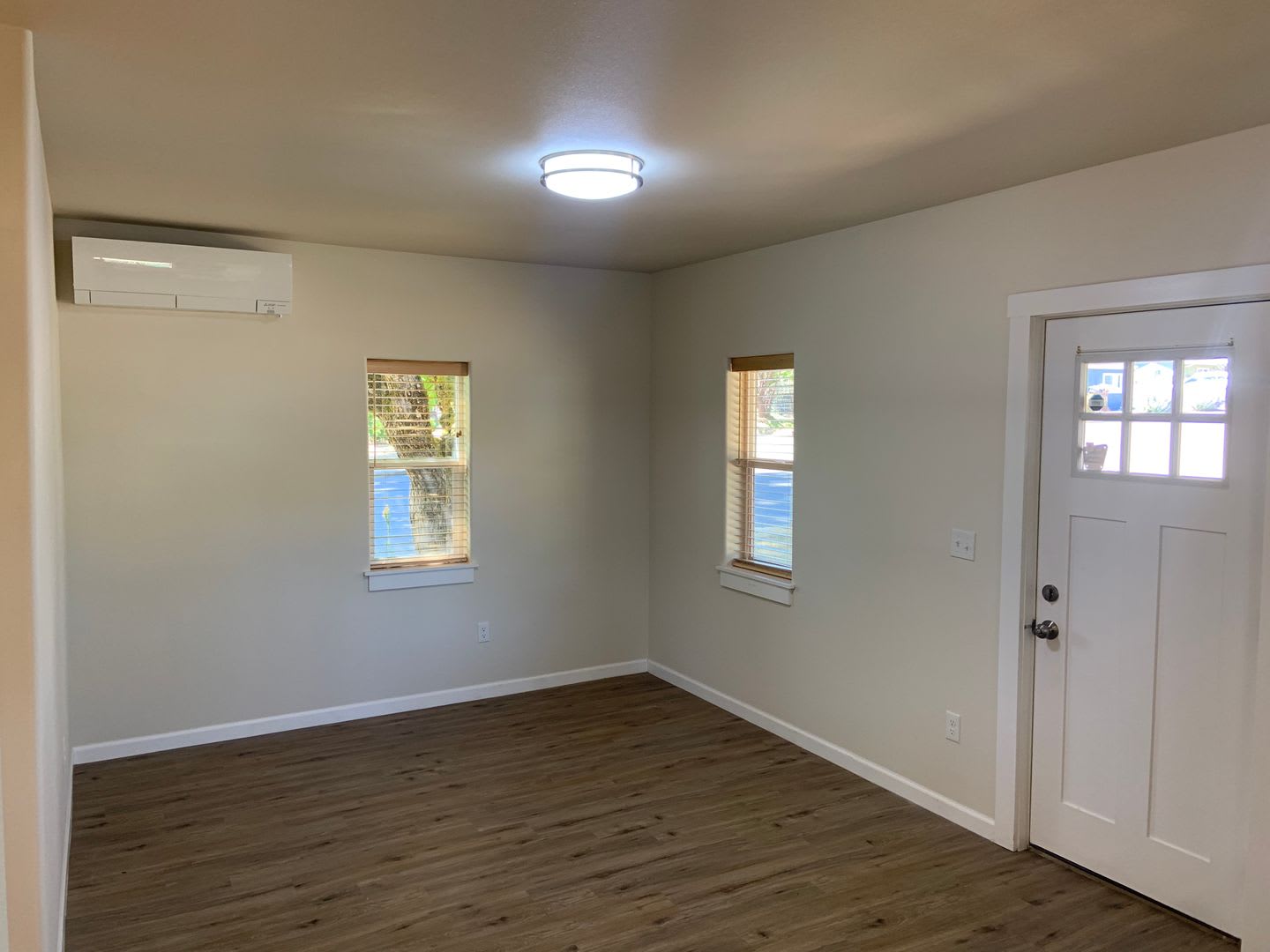 Available Now: Price improved 3 bedroom ~ 1 bath one level House on Corner Lot – photo 5
