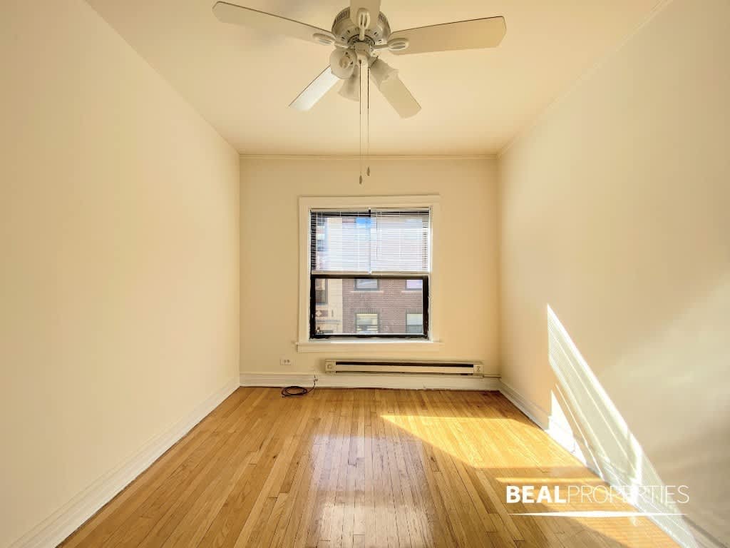 831 W Waveland Ave – photo 4