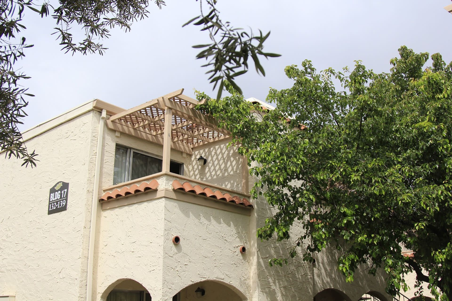 Tuscan Villa Apartments – photo 4