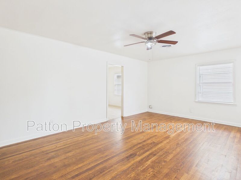 4308 S. Jackson – photo 4