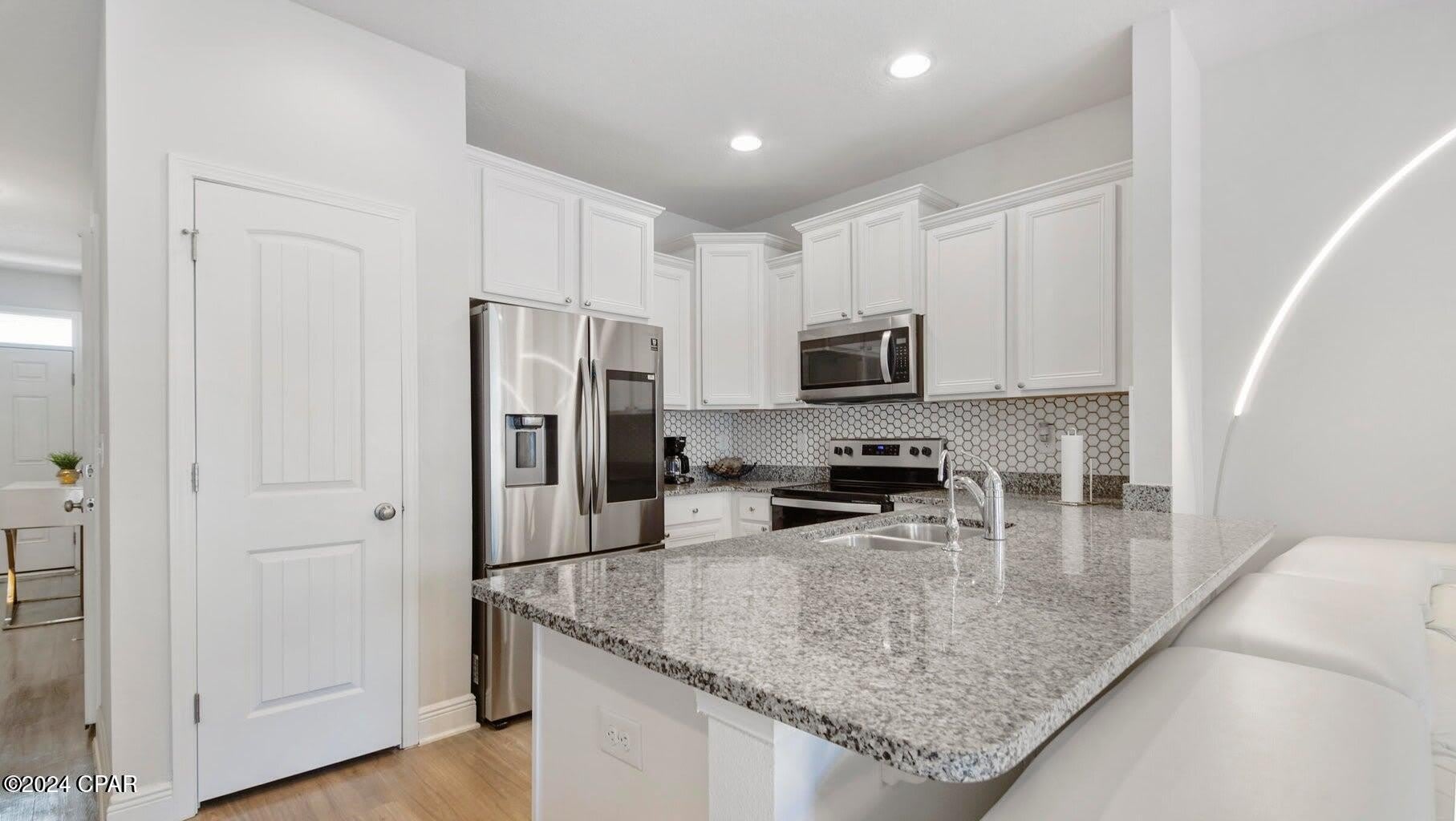 7482 Shadow Lake Drive – photo 3