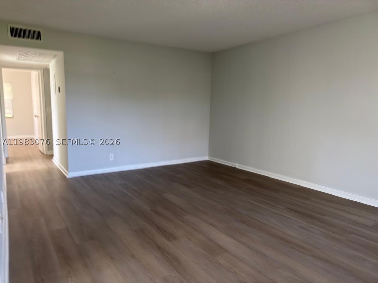257 Fanshaw G – photo 2