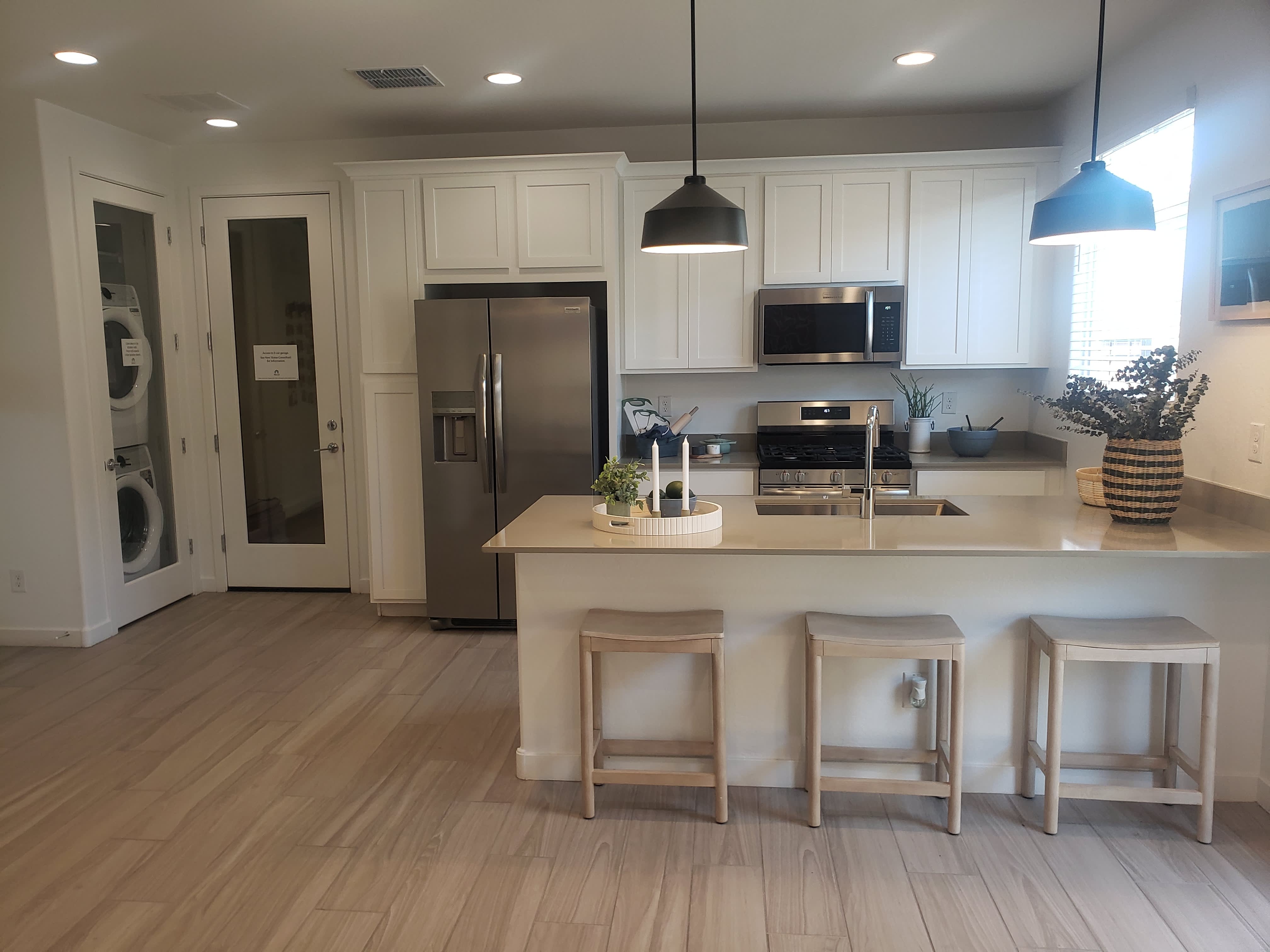 9524 W Whitton Ave – photo 4