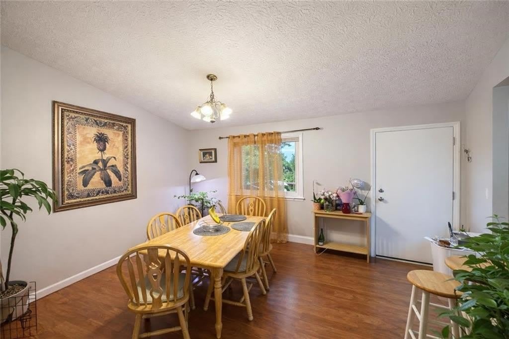1136 Samuel Drive – photo 4