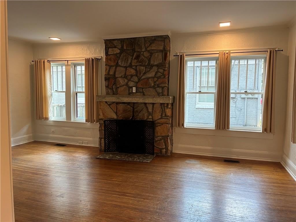 1088 Sanders Avenue SE – photo 4