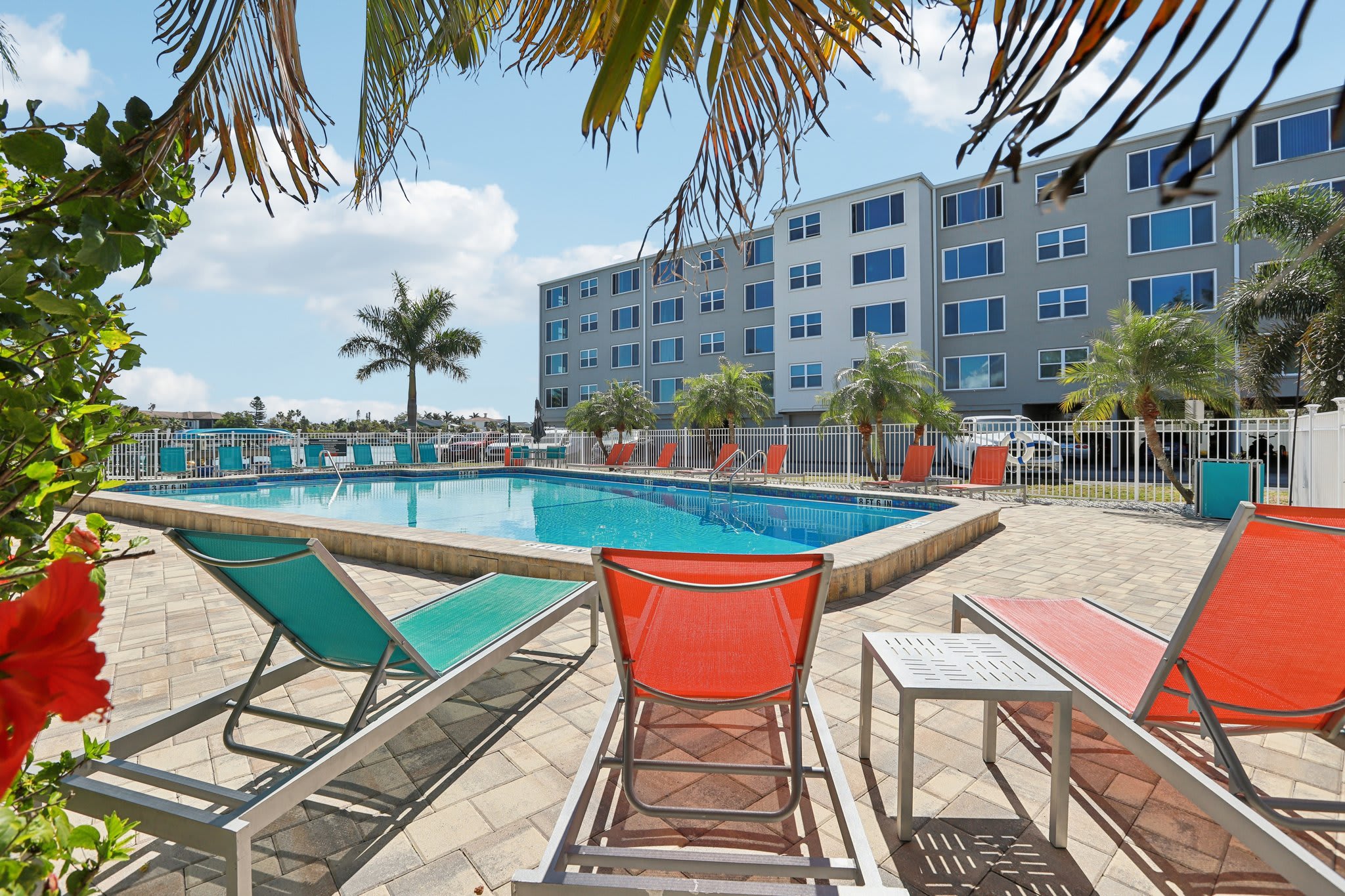 Sand Cove Apartments – photo 1