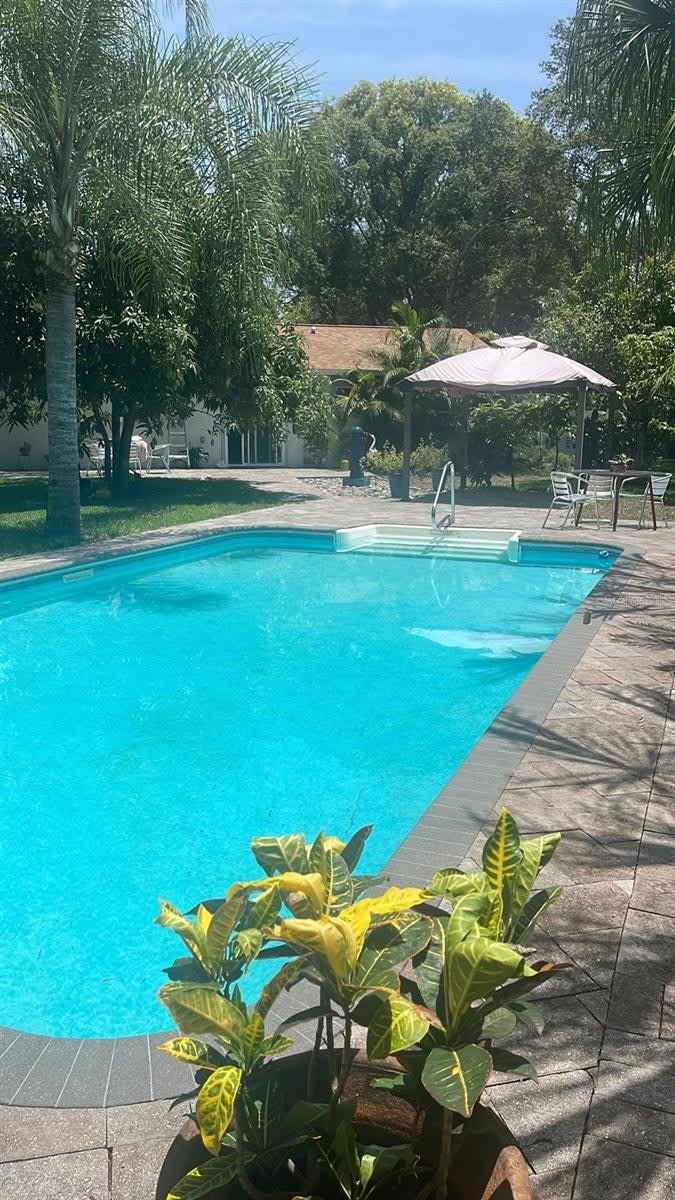 354 SEASONS Court – photo 2