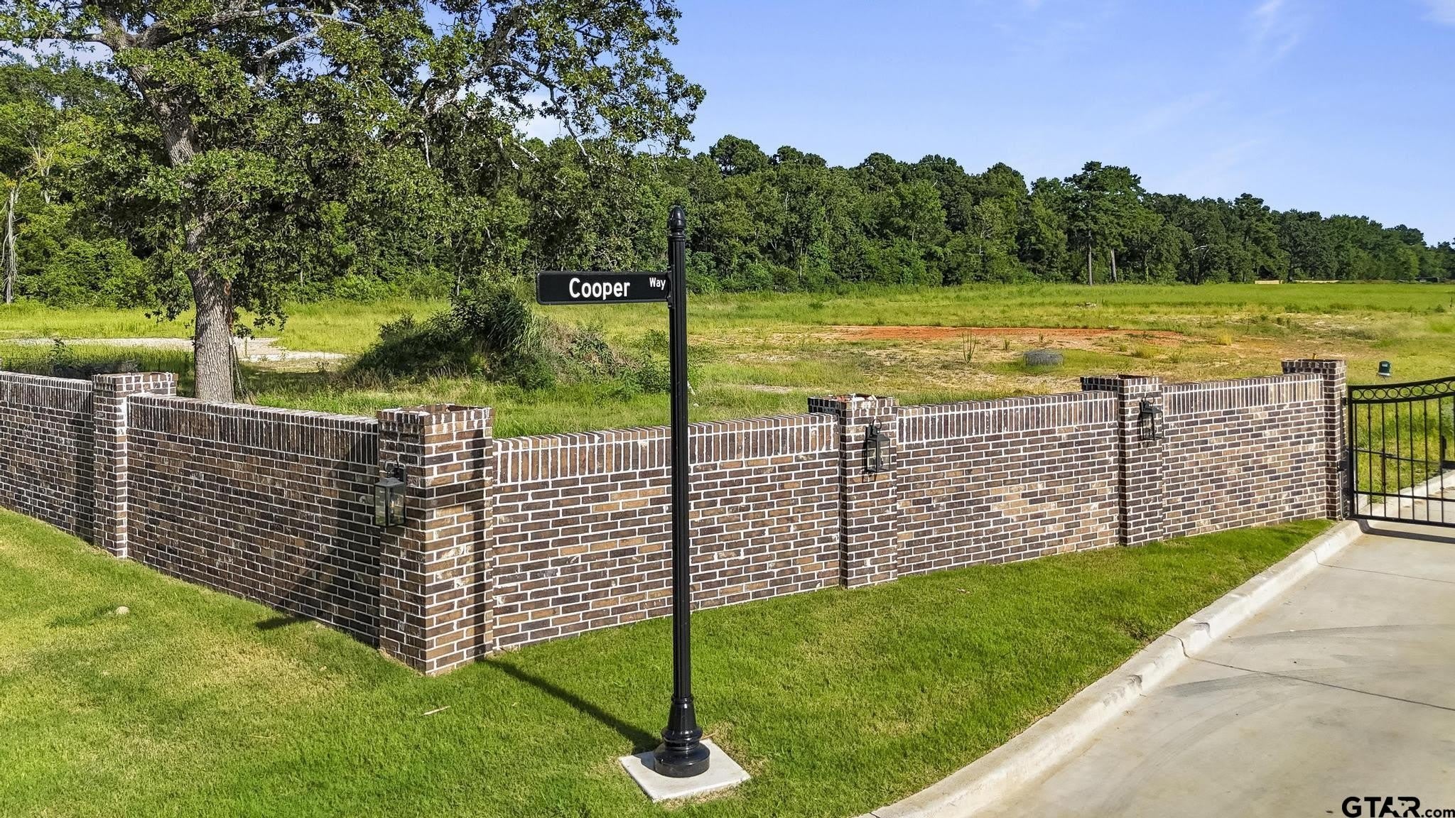 16503 Cooper Way – photo 4