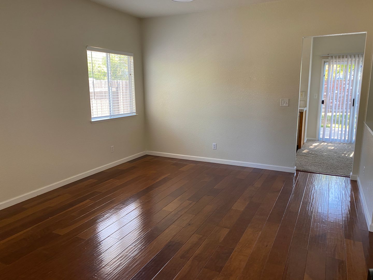 Lovely 2 Story Home – photo 5