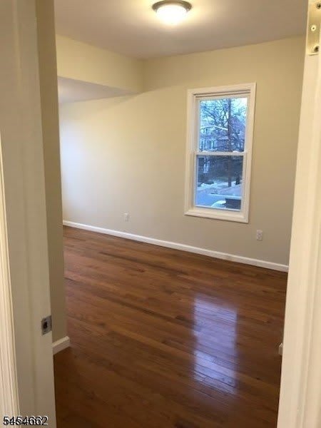 637 Parker St – photo 4