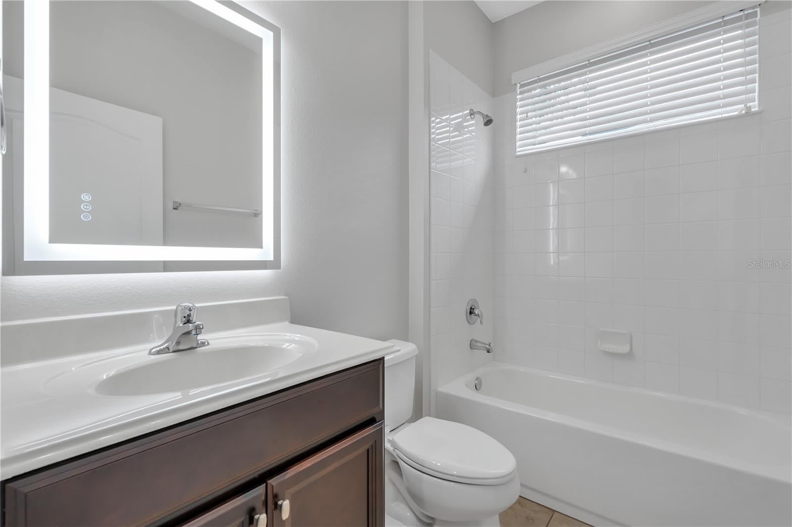 12826 WOODMERE CLOSE DR – photo 5