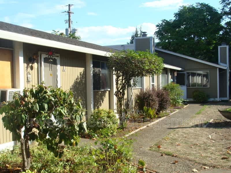 2015 Z Street – photo 2