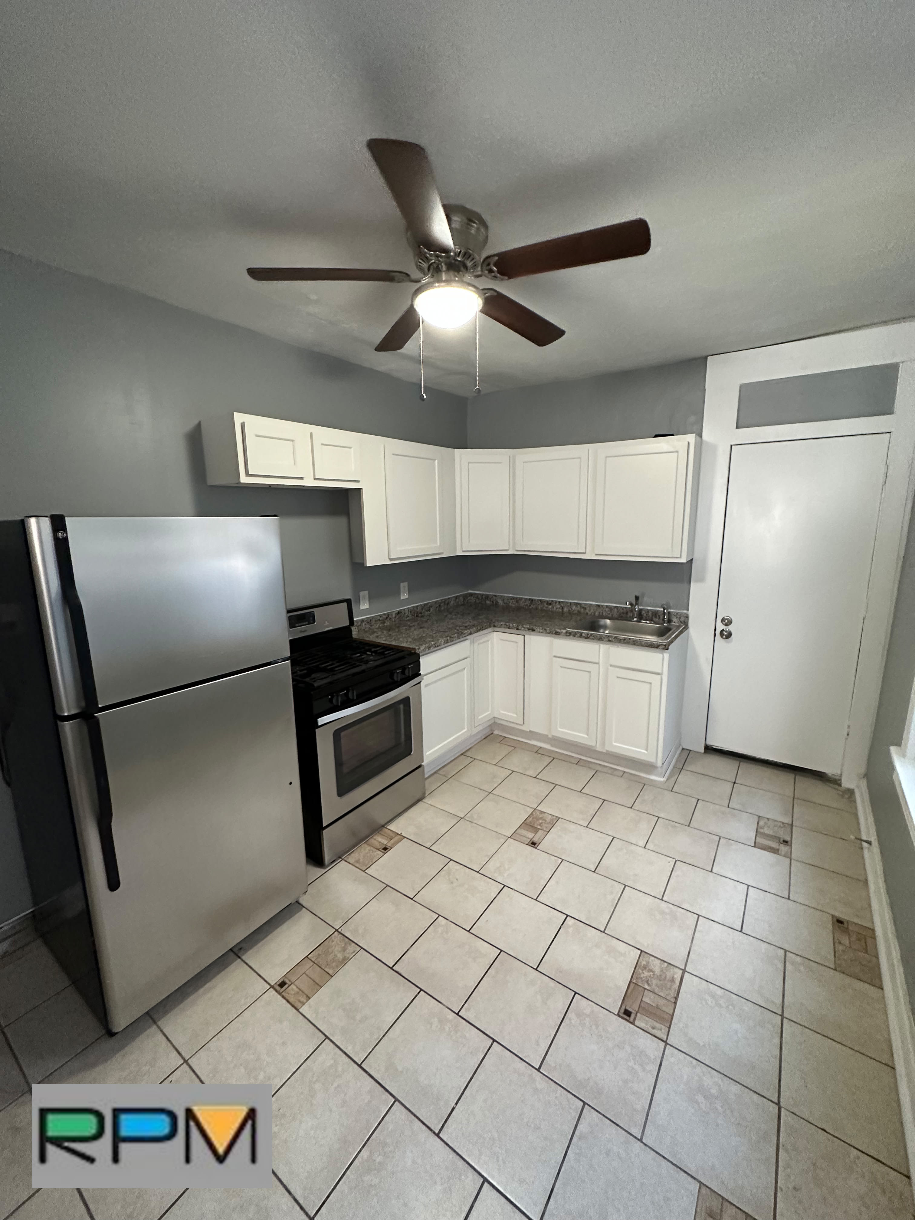 408 S Smallwood St – photo 4