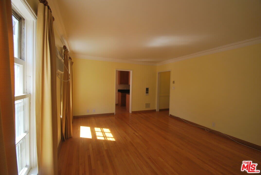 325 PALM Dr – photo 4
