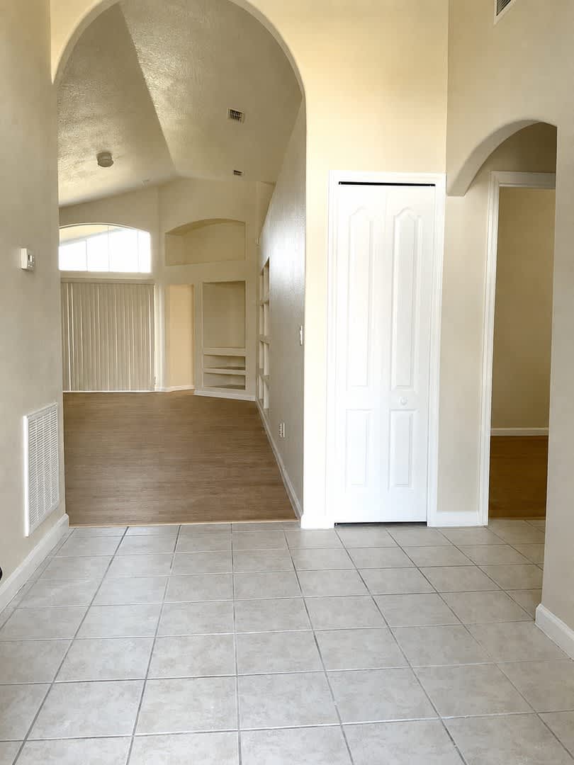 3 Bedroom 2 Bath 2 Car Garage Single Family Home In The Clermont Gated Community Of Mission Park – photo 2