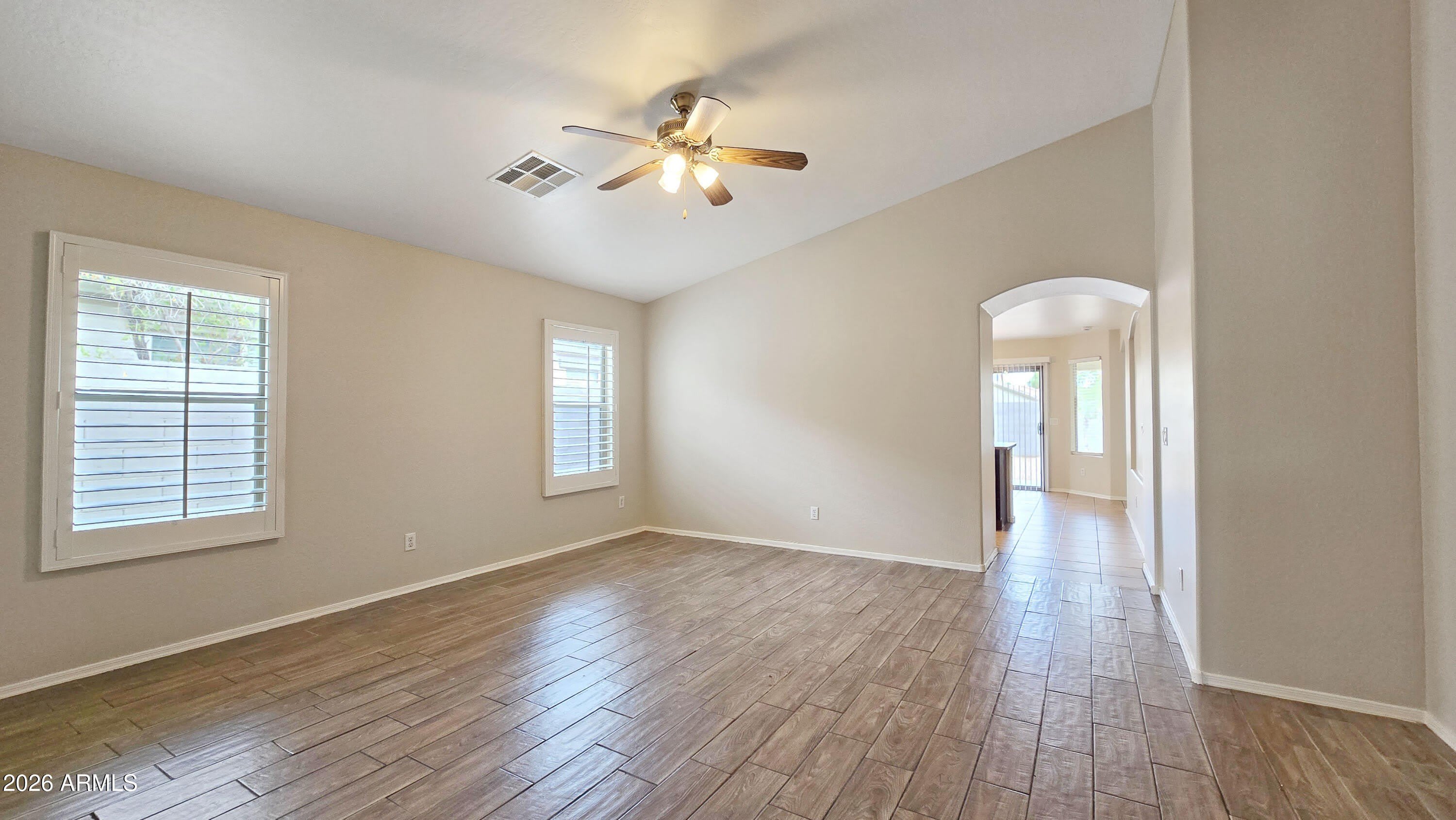 25805 W Dunlap Road – photo 4