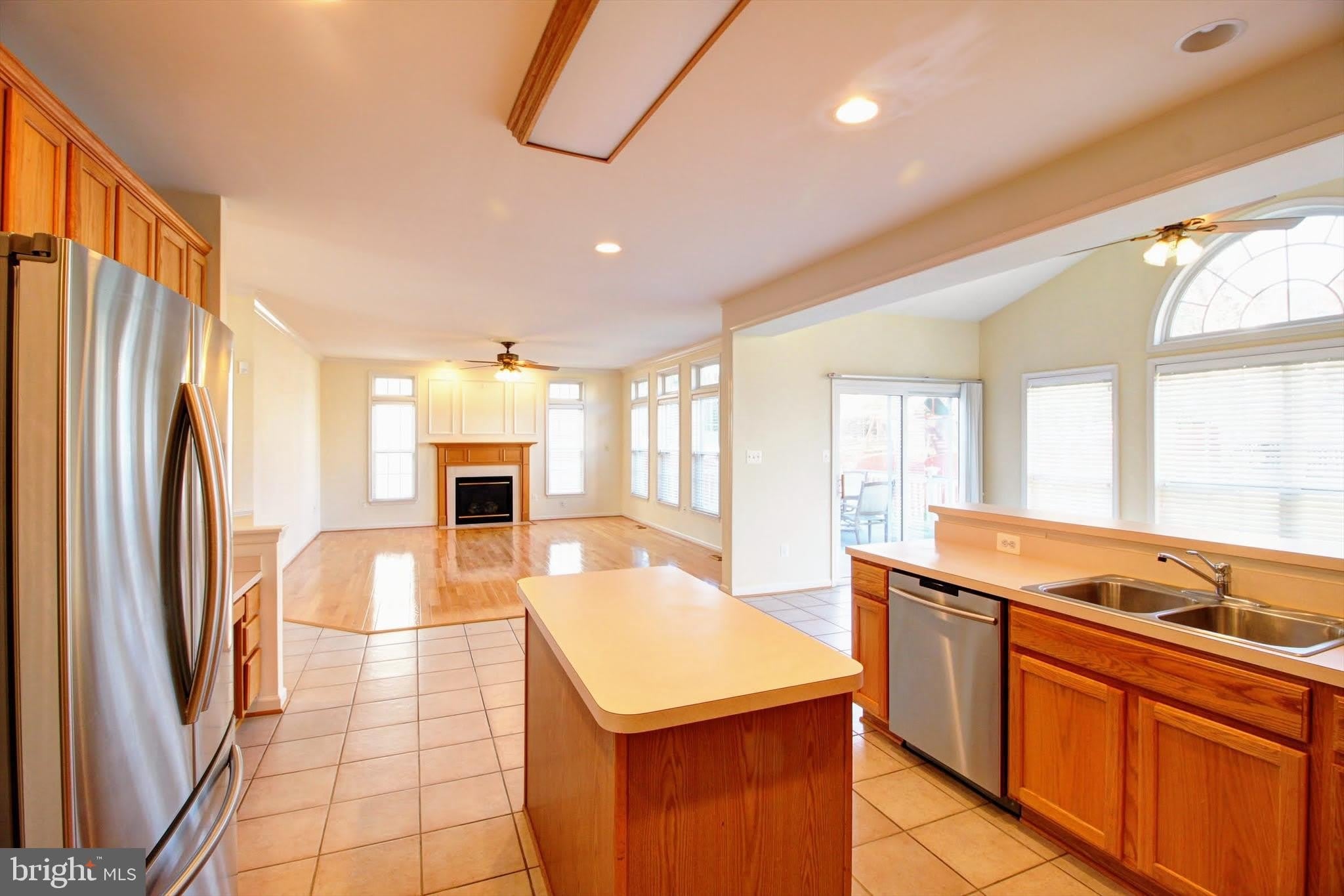 1828 WEYBRIDGE Road – photo 5