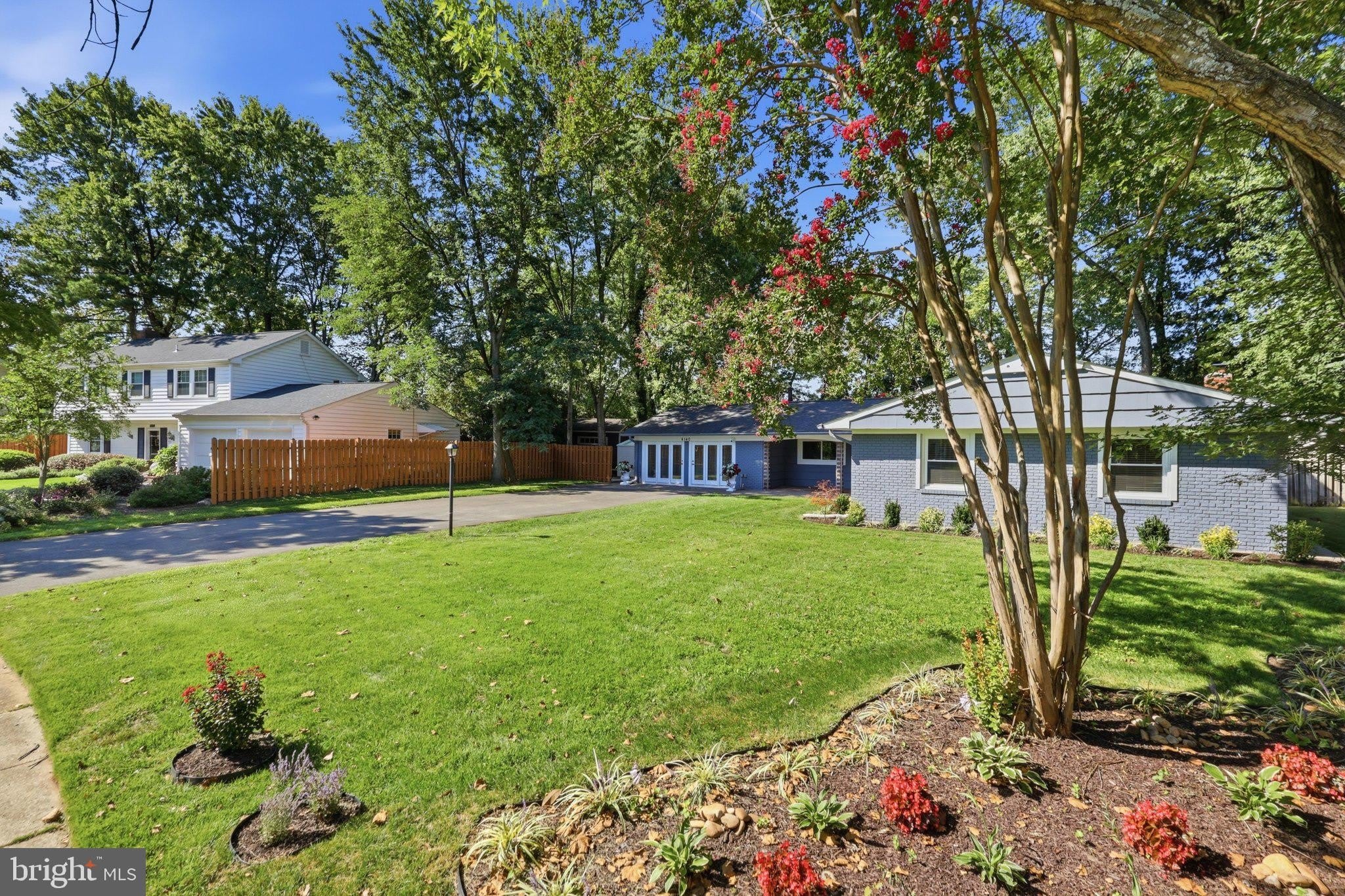 4140 POINT HOLLOW LN – photo 1