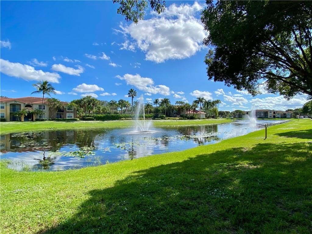 15035 Michelangelo Boulevard – photo 1