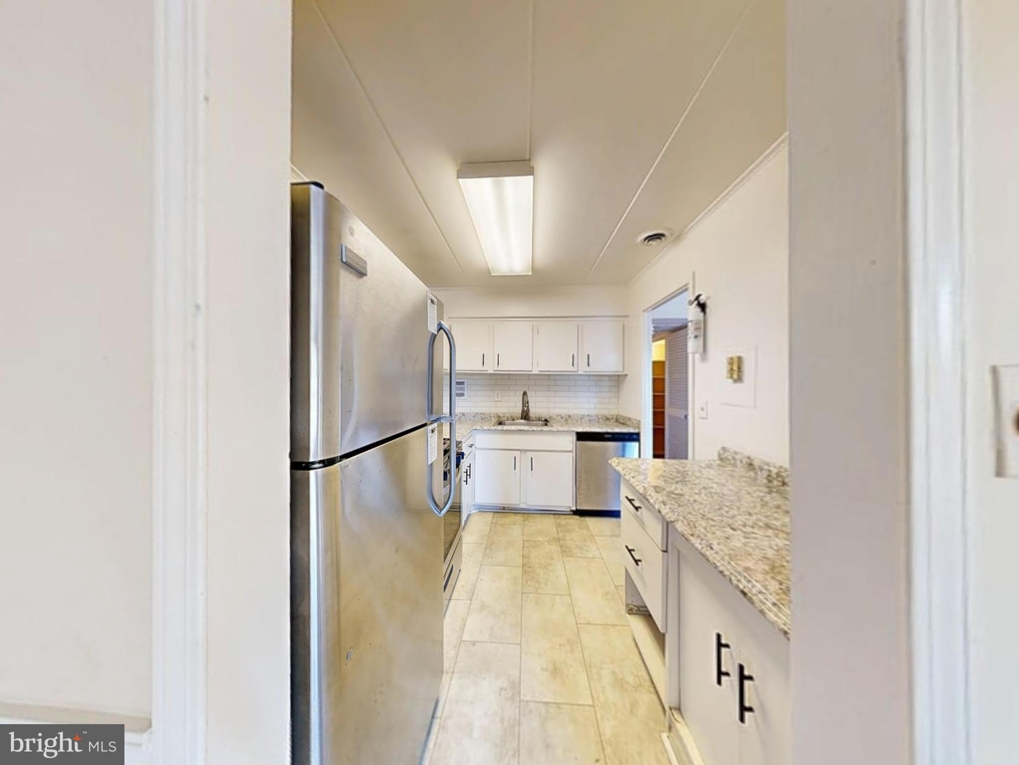2622 FORT FARNSWORTH Road – photo 4