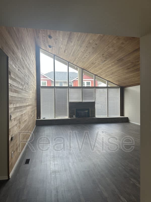 7730 SW Eaker Pl – photo 2