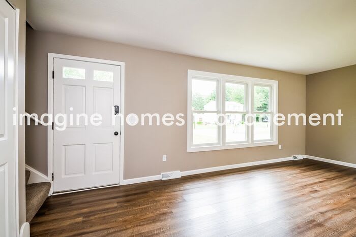 5271 Broad Boulevard – photo 4