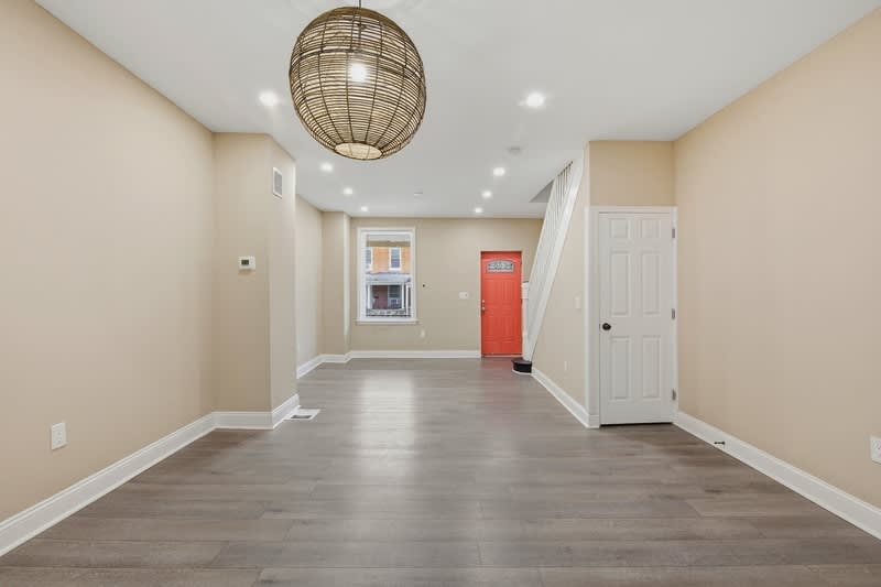 2728 East Chase Street – photo 4