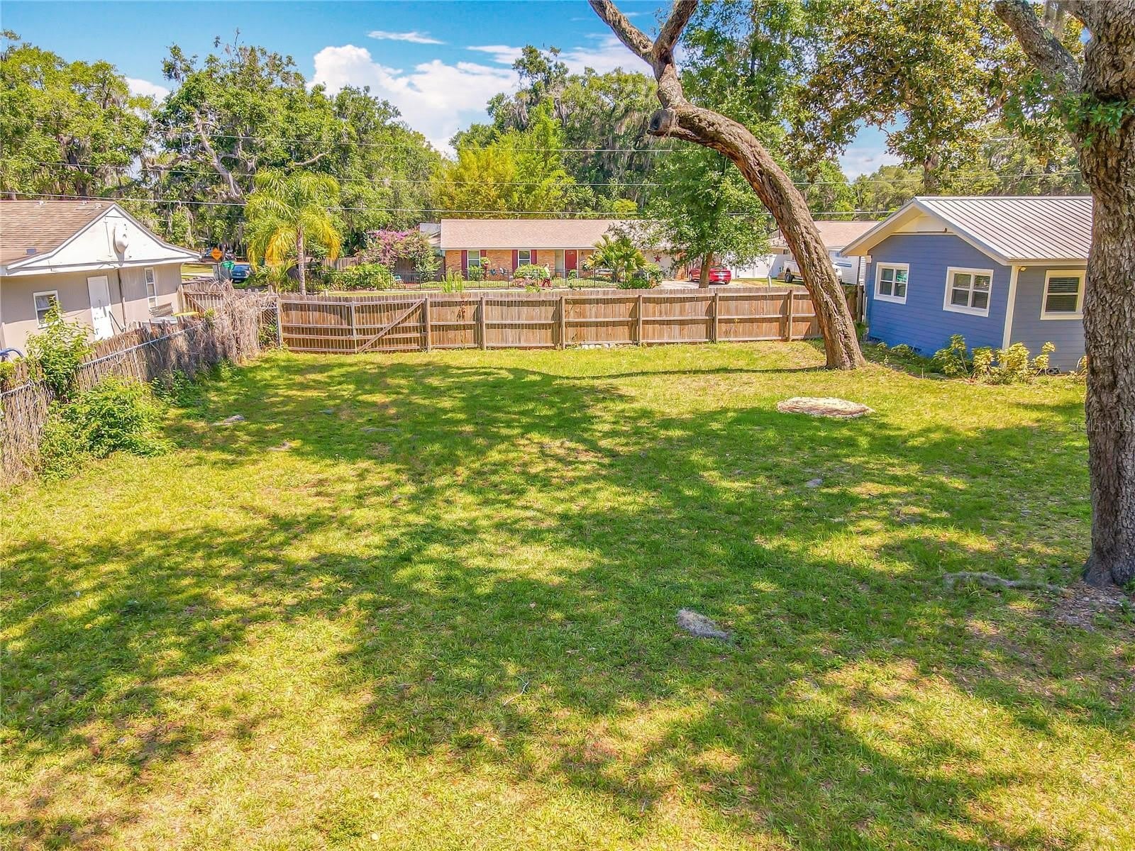 1006 E 11TH Avenue – photo 2