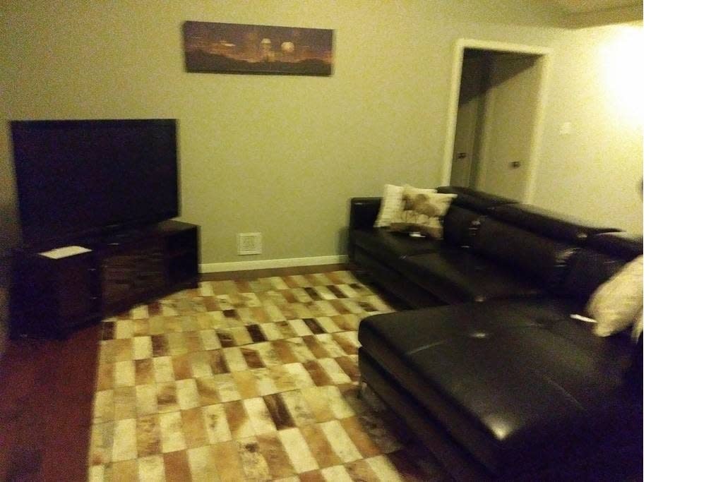 1102 Echo Lane – photo 2