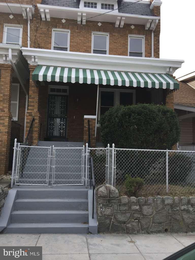 1335 T Street SE – photo 2