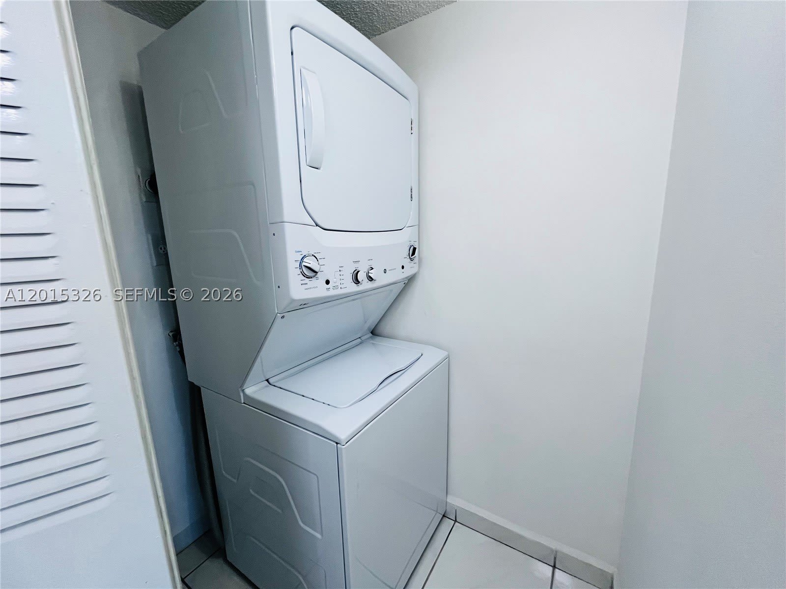 2055 SW 122nd Ave – photo 3