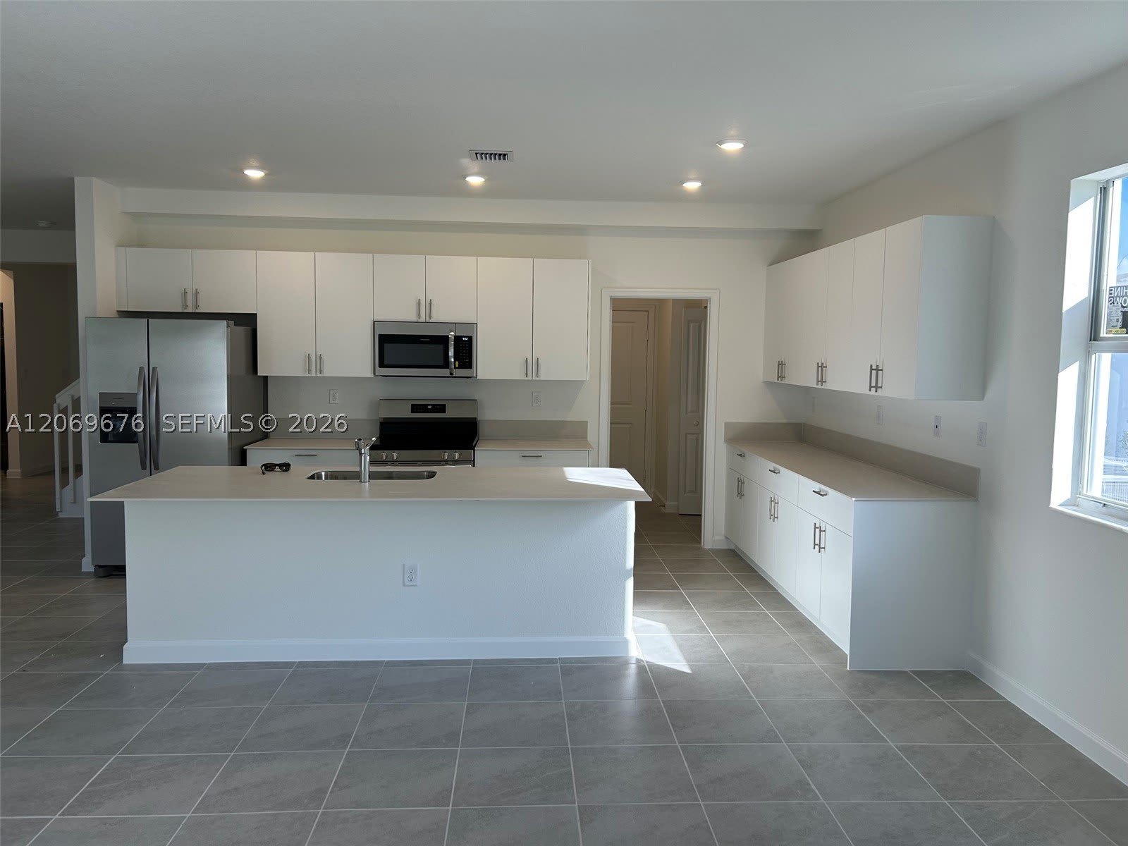 2342 SE 30th St – photo 5