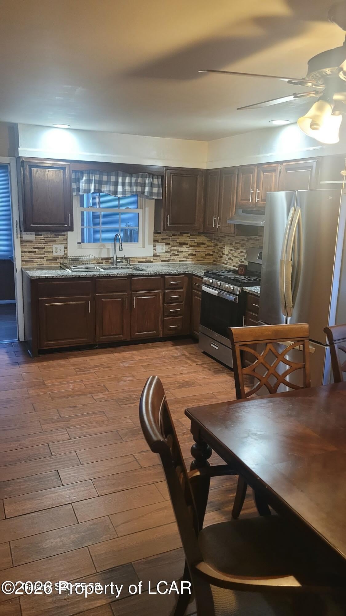 20 Brown Street – photo 2