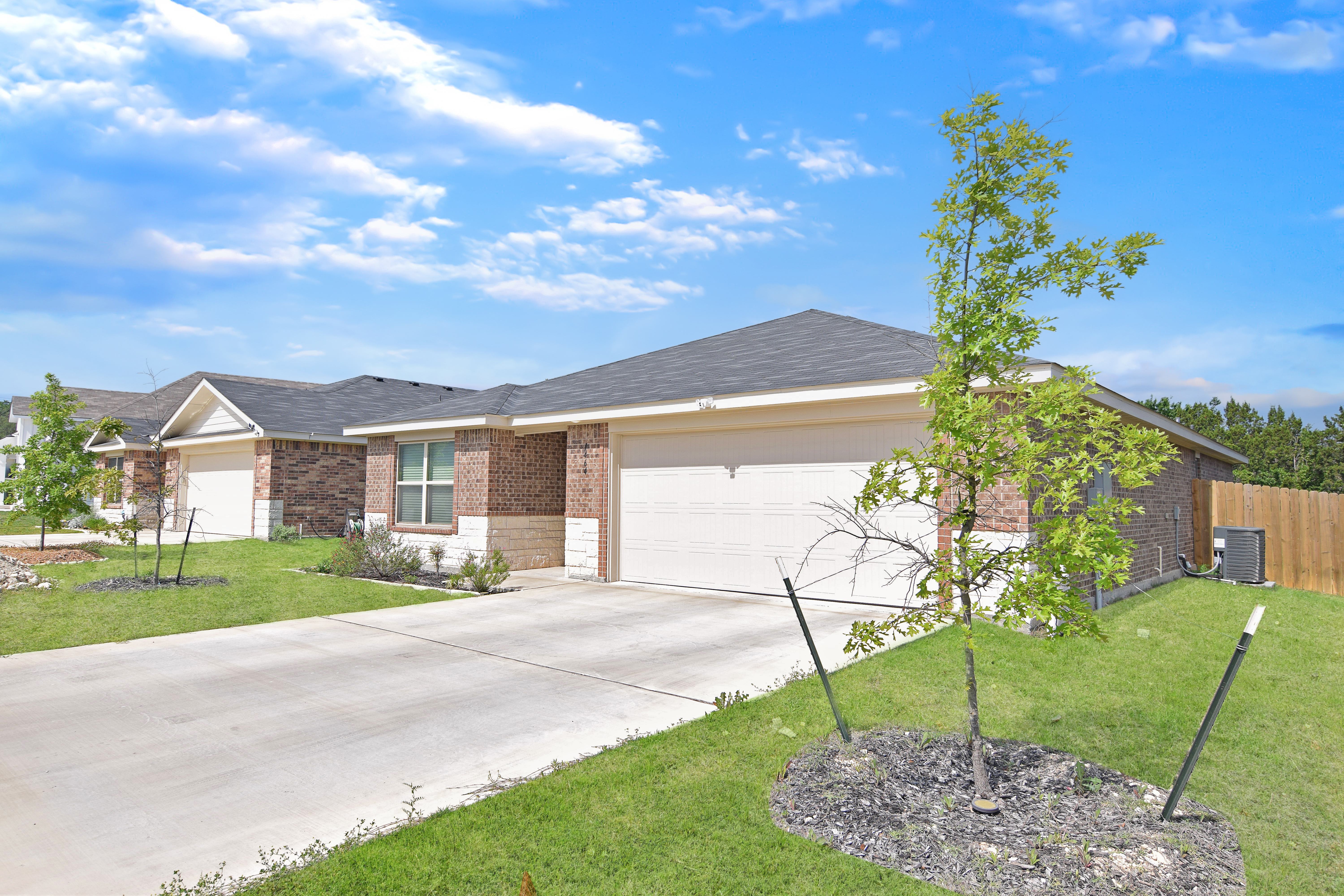 1464 Dryden Ave – photo 3