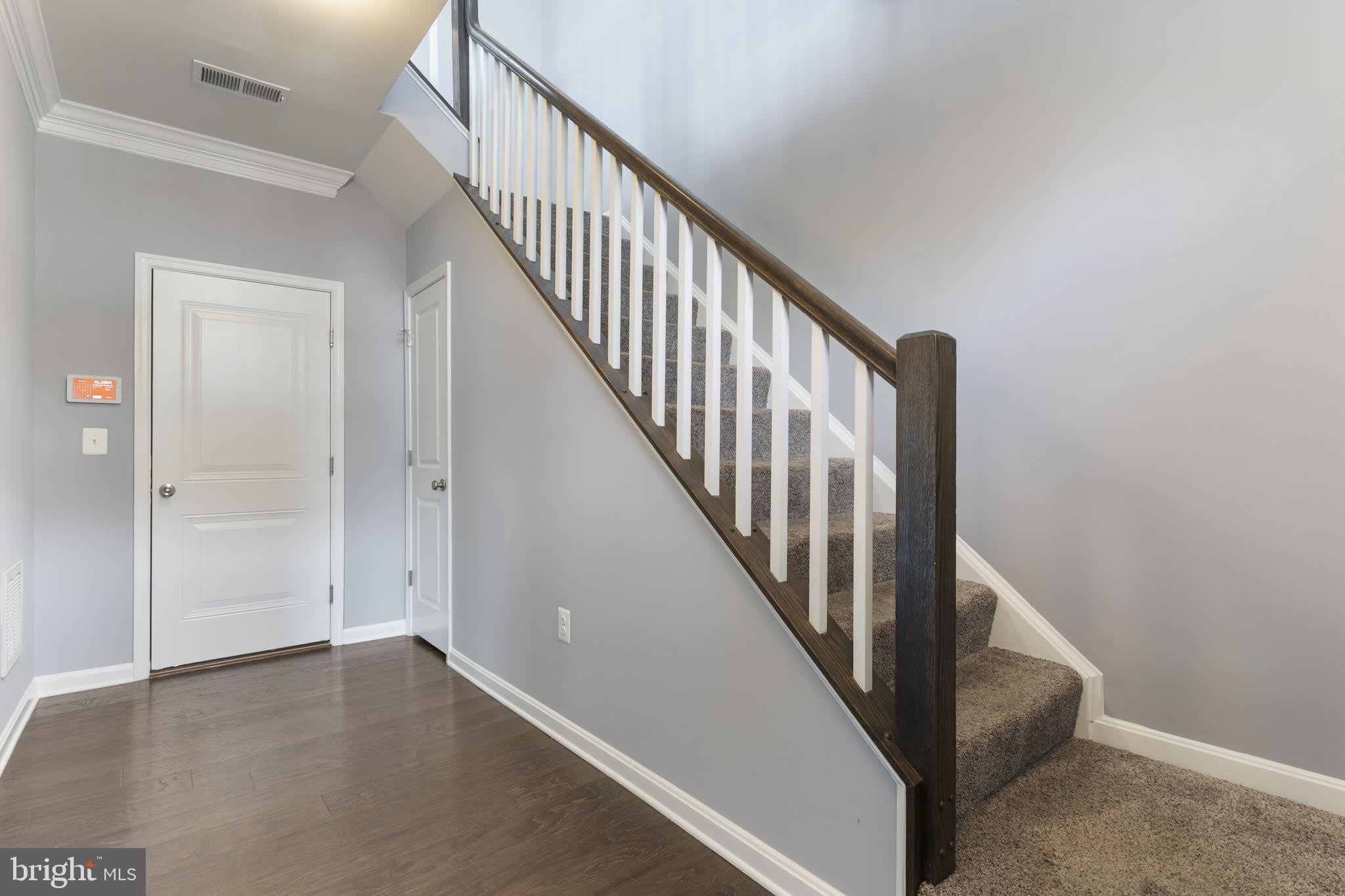 37 Mustang Drive – photo 4