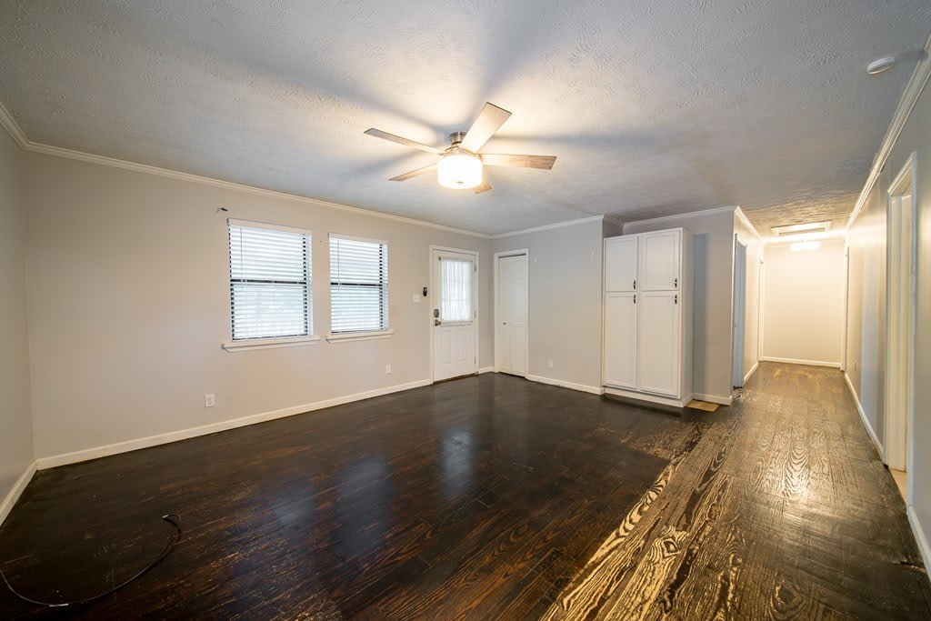 10 1st Street – photo 3