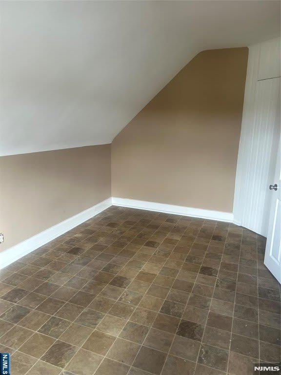 147 Lincoln Avenue – photo 3