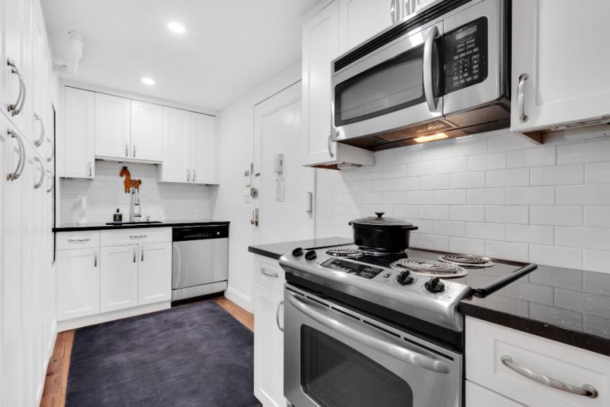 198 West 10th Street – photo 2