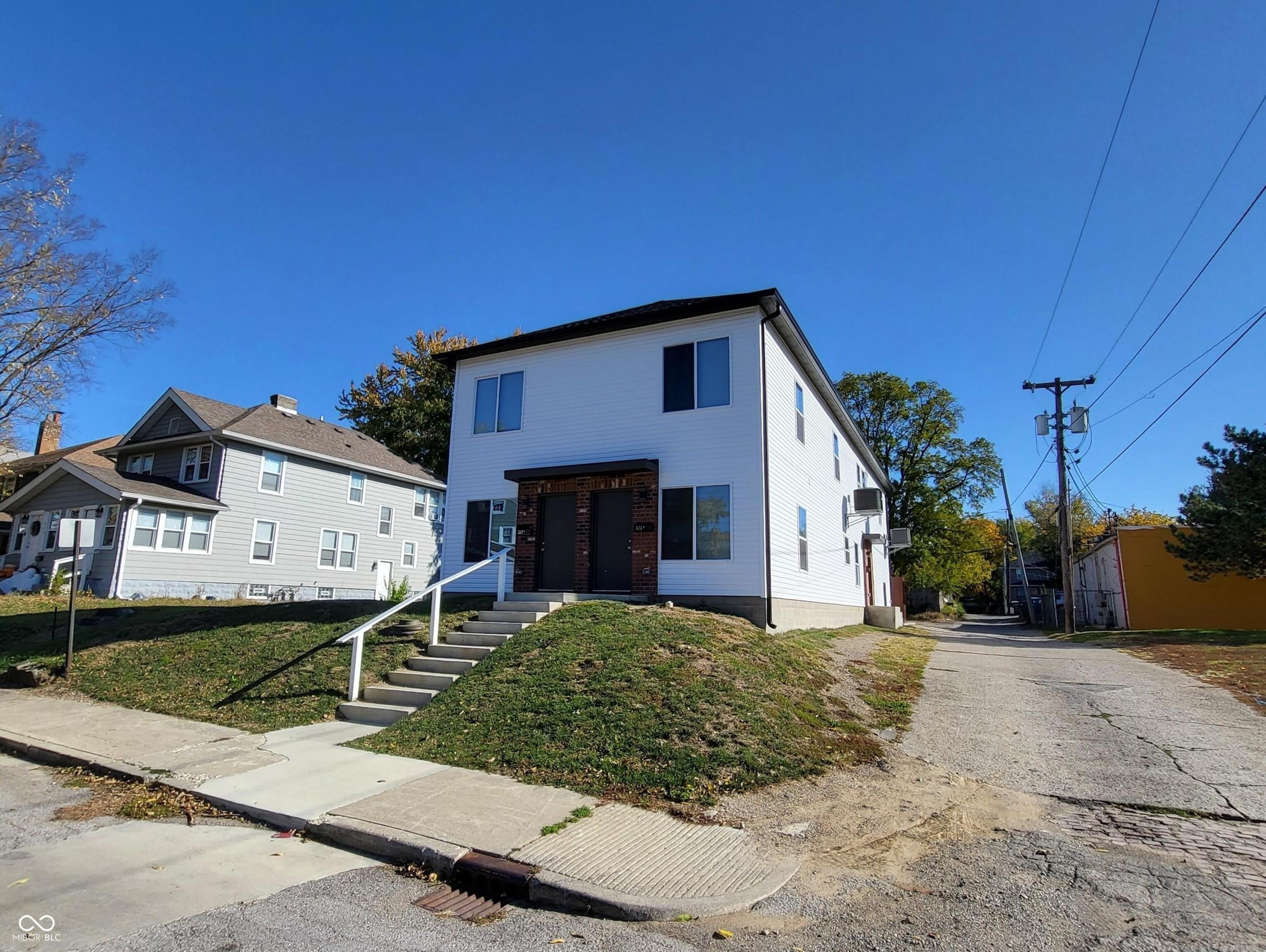 515 N Oxford Street – photo 2