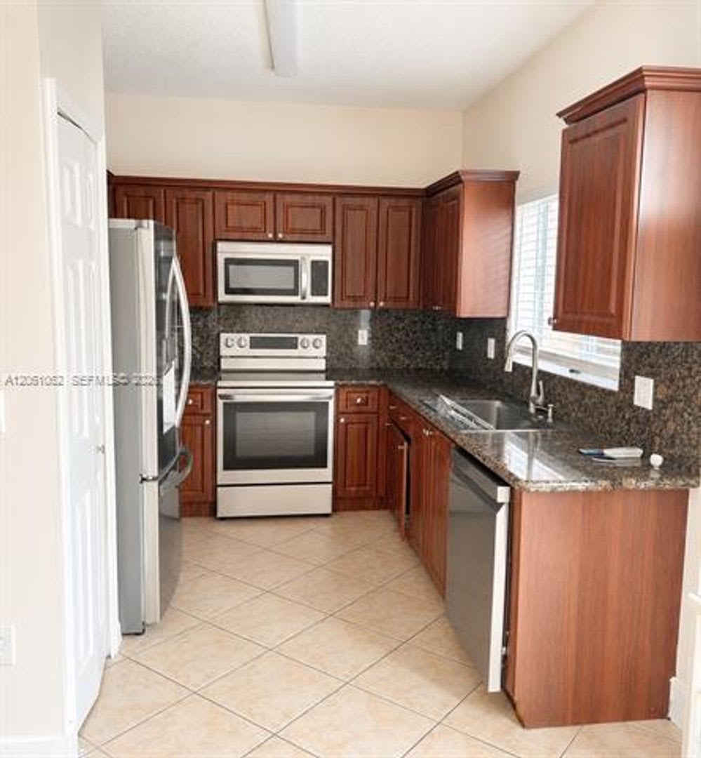 8508 NW 141st Ter cu-501, Miami Lakes, FL 33016 – photo 3