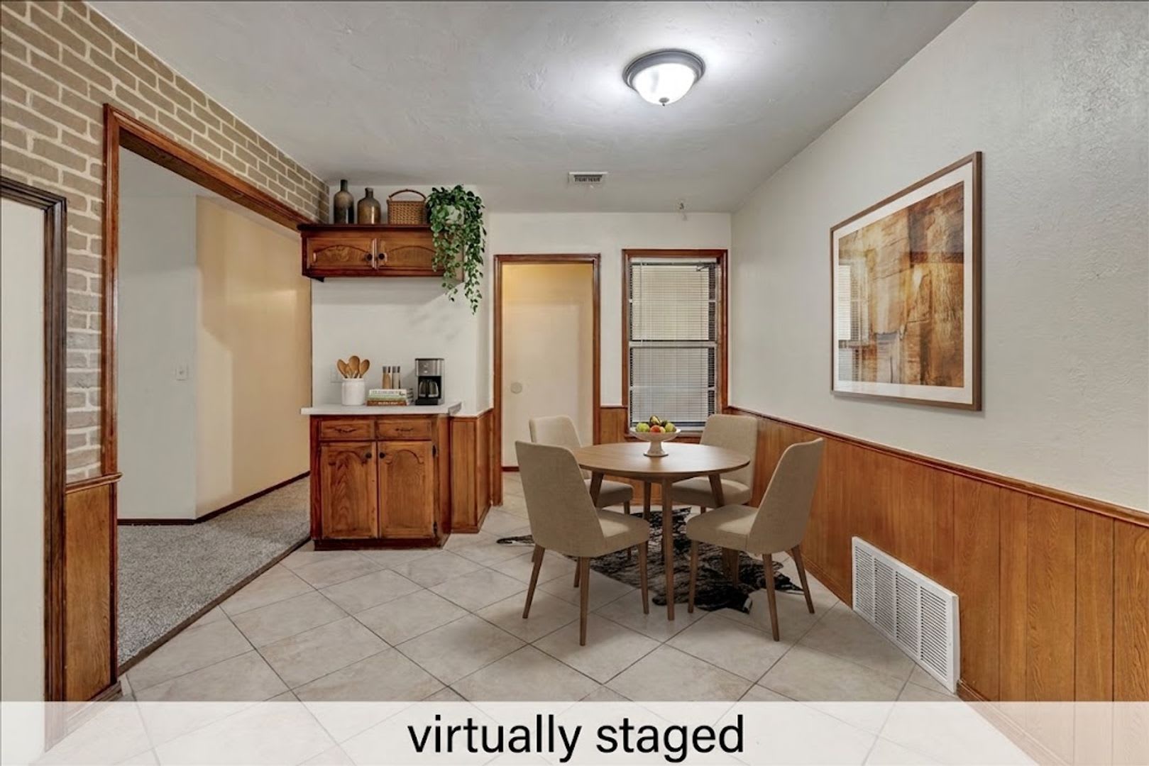 Huge Living Room with Fireplace!!! – photo 3