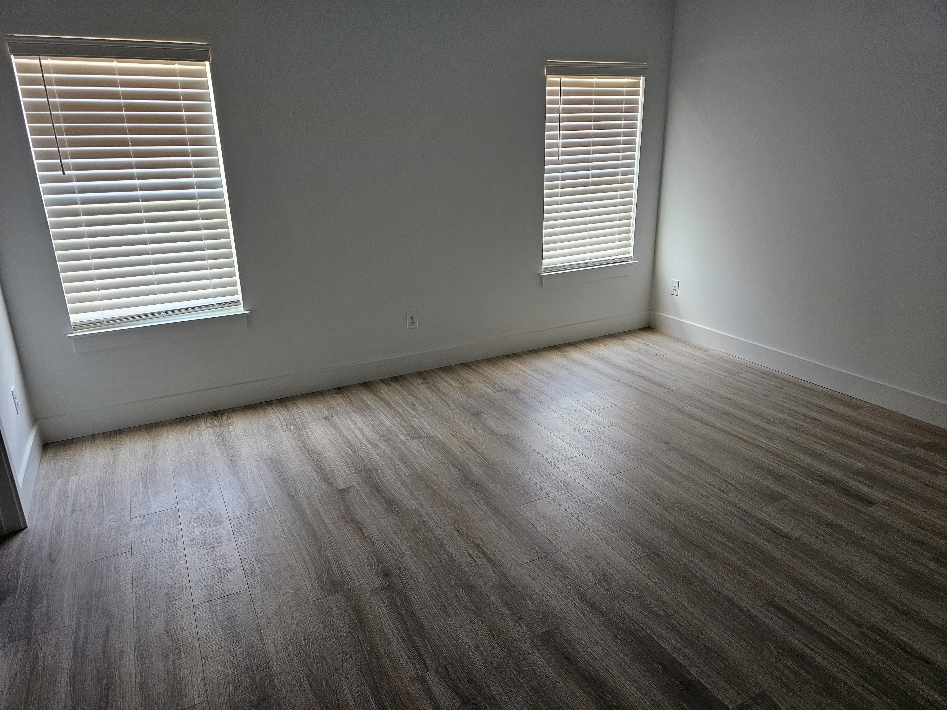 225 Essex Drive – photo 5