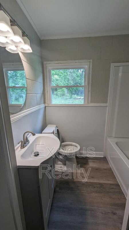 502 Maple – photo 5